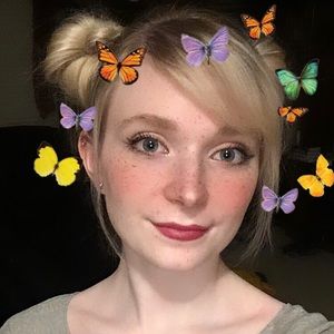 Meet your Posher, Laura